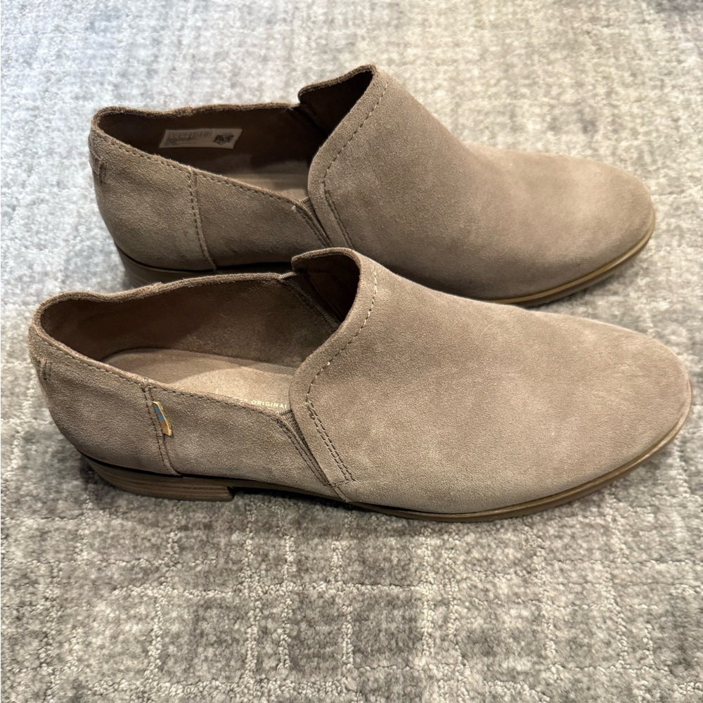 TOMS Shaye Suede Booties in Taupe